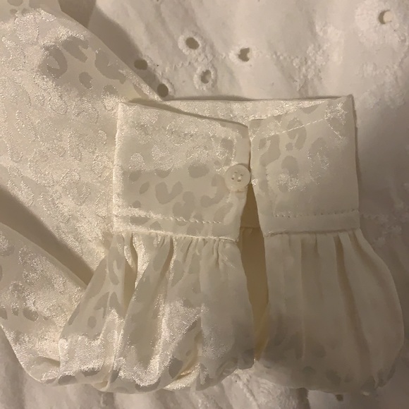 GUESS silky blouse - Picture 3 of 4